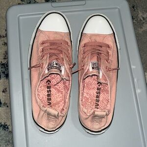 Converse shoes Size 7